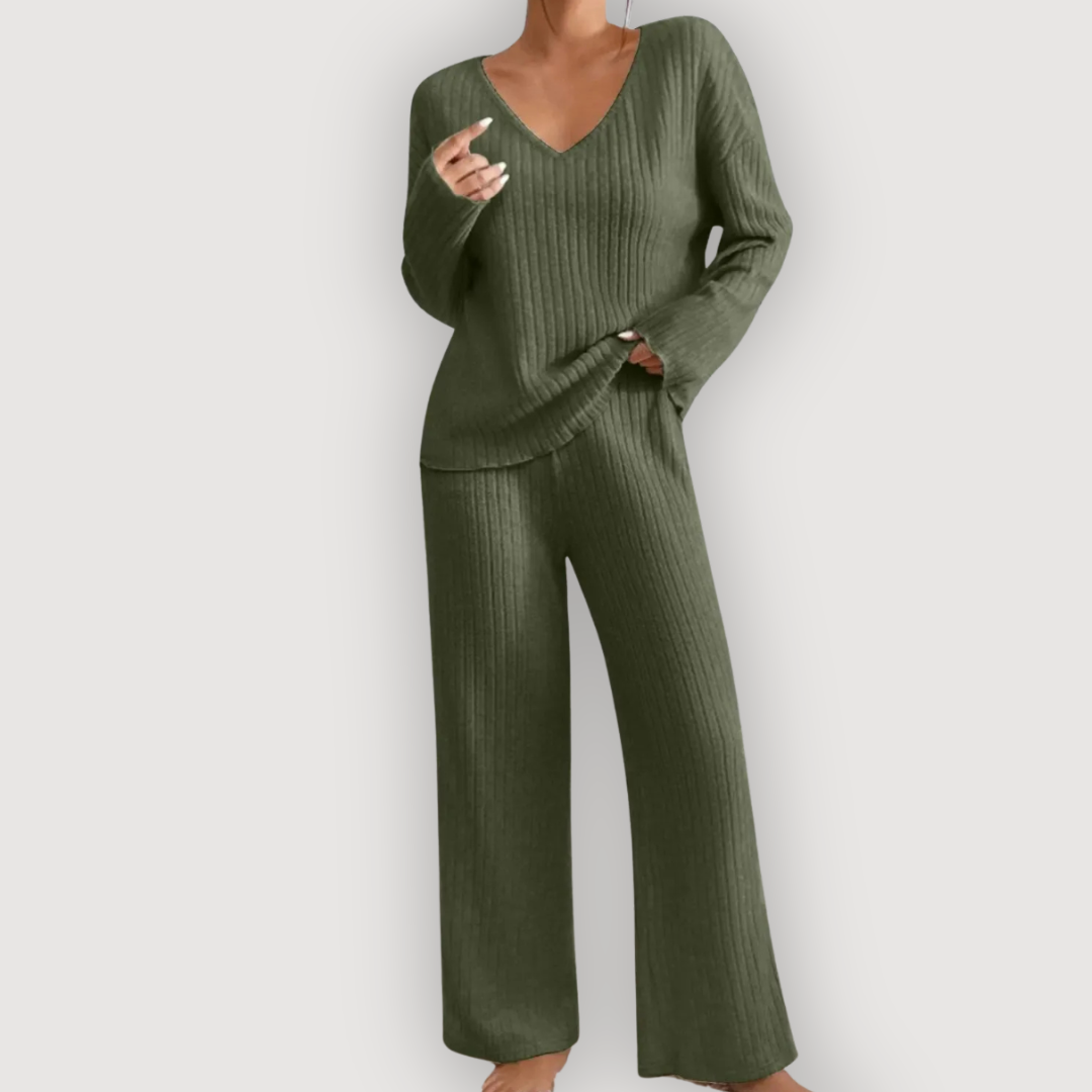 BRONTE – RELAXED KNIT SET