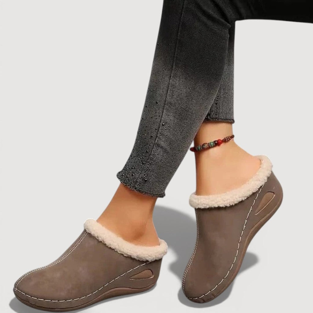 NOVI – COMFORT MULE SLIPPER